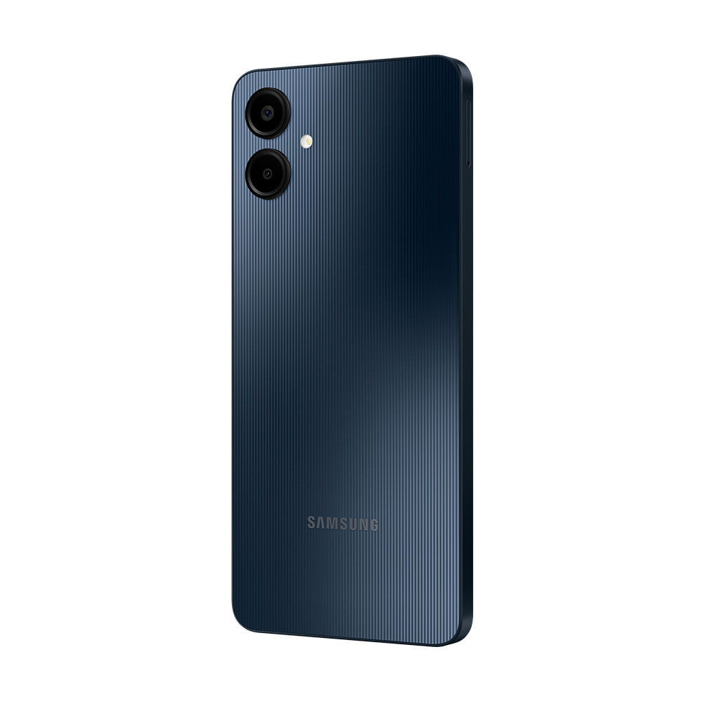 Smartphone Samsung Galaxy A06 com tela de 6.7