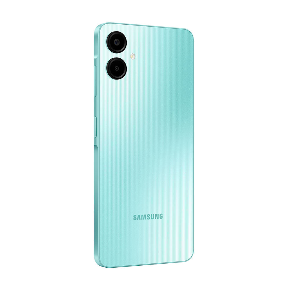 Smartphone Samsung Galaxy A06 com tela de 6.7